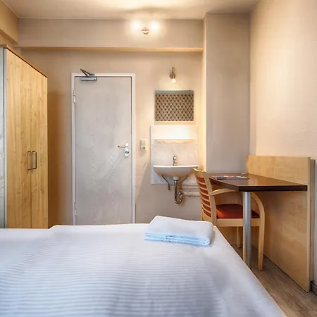 Hostel Enjoy West