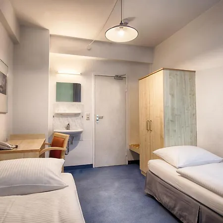 Vandrerhjem Enjoy West *